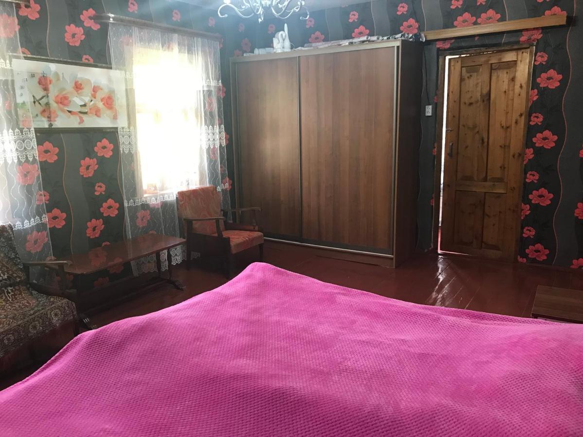 Гостевой Дом "Амза" Bed & Breakfast Tqvarcheli ภายนอก รูปภาพ